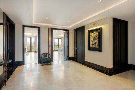 4 bed, 5 bath Flat in London - Photo 9