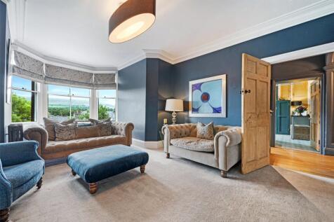 Lounge 2