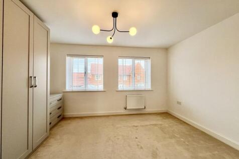 Master Bedroom.jpg