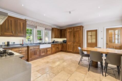 8 bed, 7 bath Detached in Glasgow - Photo 19