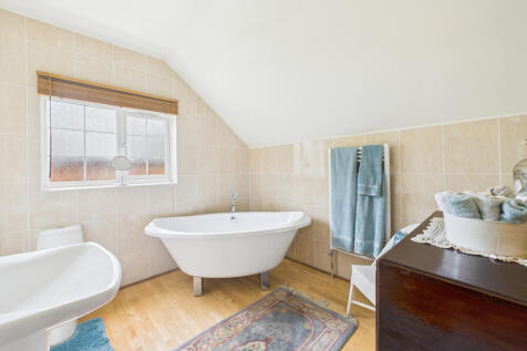 CAM02909G0-PR0488-STILL017