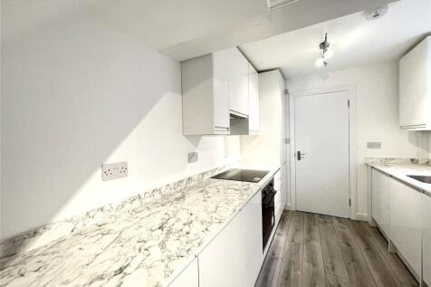 Kitchen 1.jpg