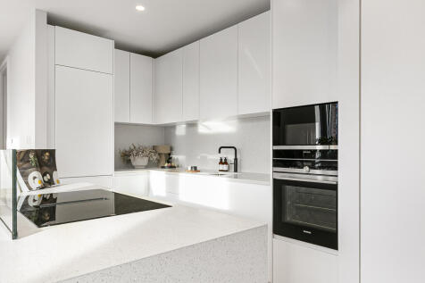 Parkhaus 2 bedroom (7).jpg