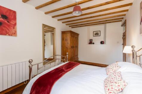 Wayside Cottage Bedroom-2.jpg