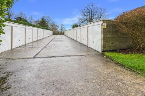 GARAGE BLOCK