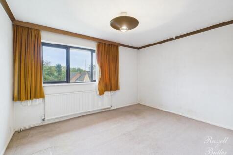 CAM02127G0-PR0352-STILL006