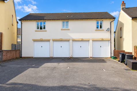 Garage & Parking