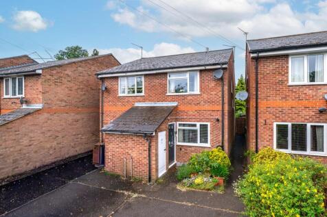 59-Upper-Heath-Rd-1001.jpg