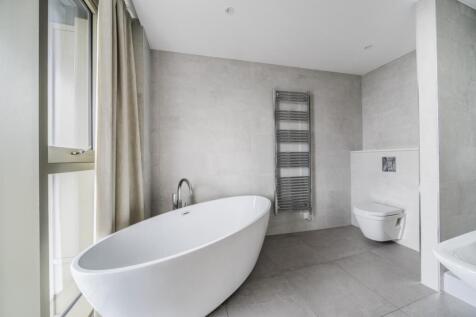 1340410-18-689e72de13808