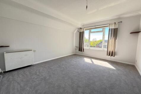Living Room.jpg