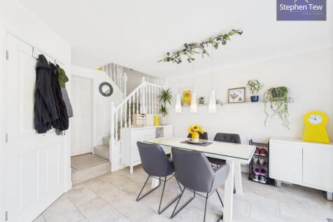 Kitchen/ Dining Room