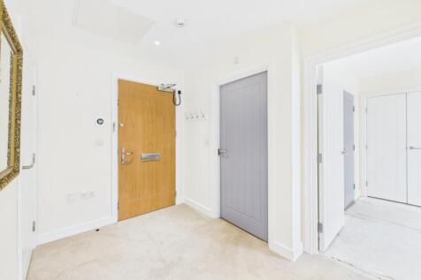 CAM03162G0-PR0397-STILL014