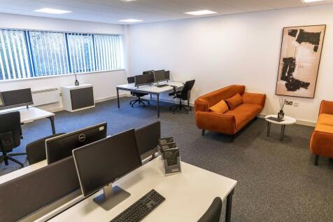 500 sqft office