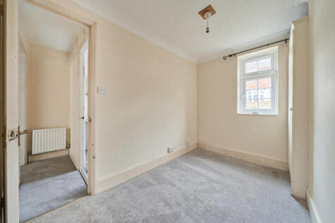 1361540-4-68de771...