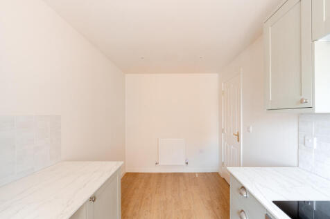2 bed, 1 bath Flat in Bristol - Photo 10