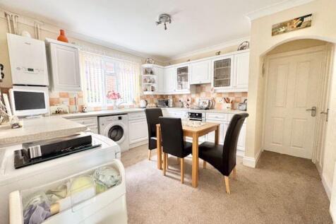 Annexe kitchen diner