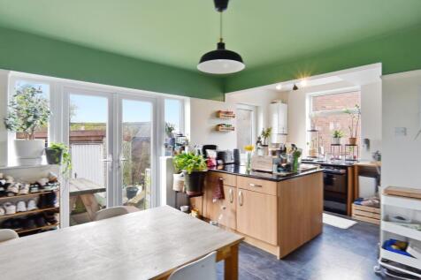 leedsandbradfordroad020