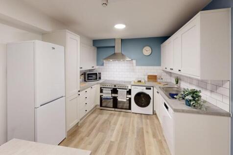 Student only! £190 per person per week | All Inclusive Bills Package |Flexible Start Dates Available From July - September | No Deposit Required* | Newly Decorated, Spacious 6 Bedroom Town House | Cen