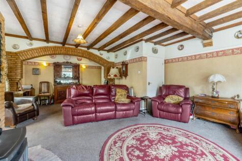 Chestnut Lodge (Gipsey Bridge)-37.jpg