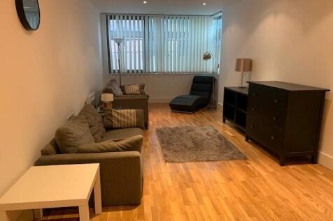 Welcome to the Unity Building, located on the vibrant Rumsford Street. This exquisite apartment offers a perfect blend of comfort and modern living, making it an ideal choice for those seeking a styli