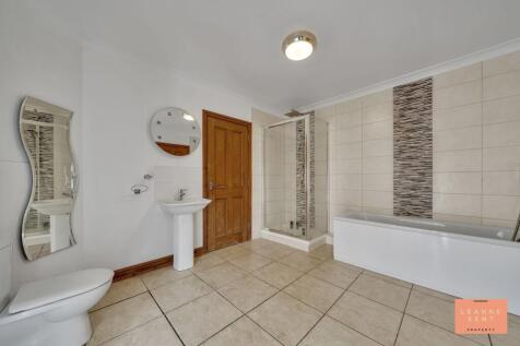 Bedroom Two En Suite