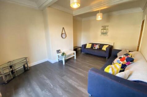 3 Bedroom Terraced in HD4 6DD