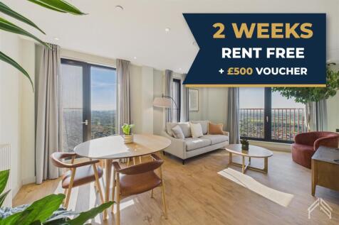 2 Weeks Rent Free + 500 Voucher - Dining Table - R
