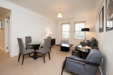 Let UK Home are pleased to offer this spacious, third floor, two double bedroom (707 sq ft) apartment located in the heart of Chelsea. The flat comprises of two double bedrooms, and a good sized recep