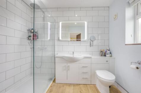 38 Wycombe Road, HP15 6RY-4.jpg