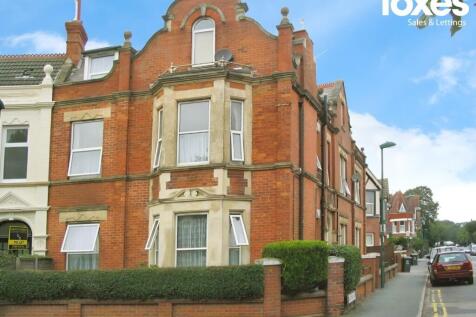 1 Bedroom Semi-Detached in BH1 4EX
