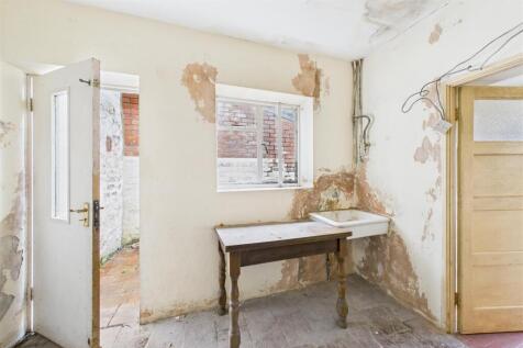 24 Somerset Terrace, Windmill Hill, Bristol BS3 4L