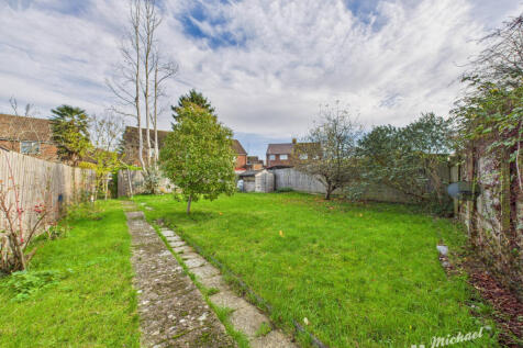 CAM03852G0-PR0474-STILL008