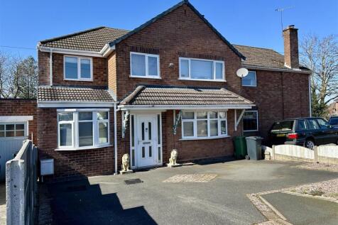 Hazeldene Road Halesowen 1.jpg
