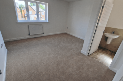 Bedroom 1 &#43; En-Suite