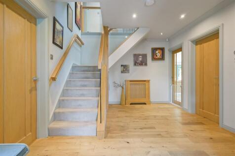 20 Oakley Wood Drive_4.jpg