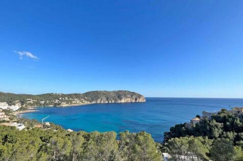 24-Top renoviertes Reihenendhaus mit Dachterrasse in exklusiver Golfplatzlage-camp de mar-kaufen-bucht