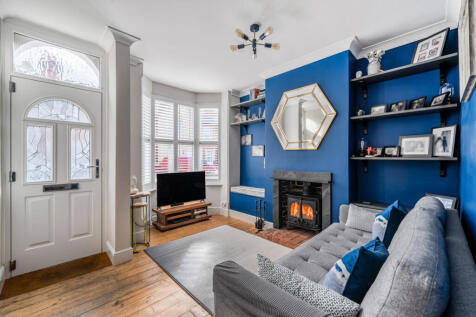 1371317-6-68f8ed2...