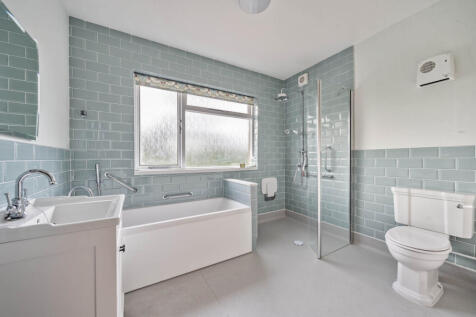 1300744-12-684089...