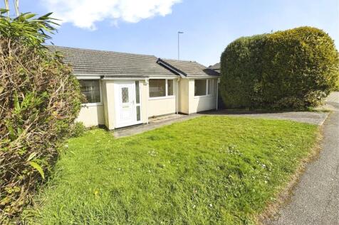 Front Garden & Drive