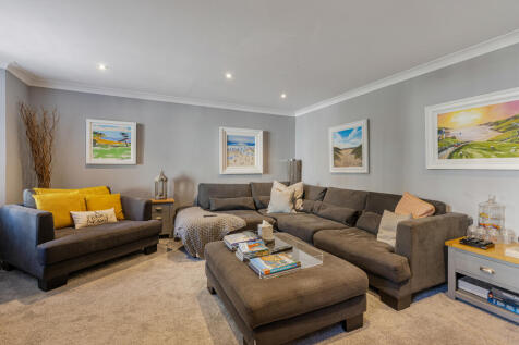 30 Sitting Room 2 12 Sheplegh Court Blackawton - 2