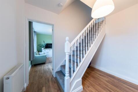 7 Chestnut Close-012.jpg