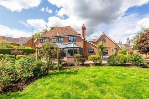 The Chimneys Park Street Worksop S80 1HH-10.jpg