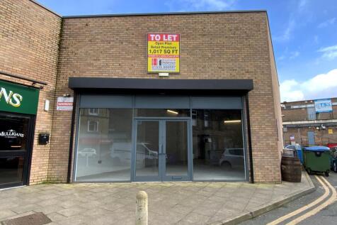 Retail Property (high street) to rent in bingley