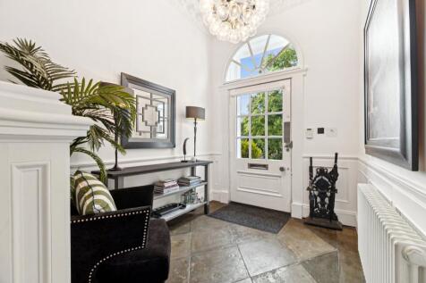 Entrance Hall (G.F.)