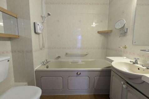 PXL_20250930_1337...