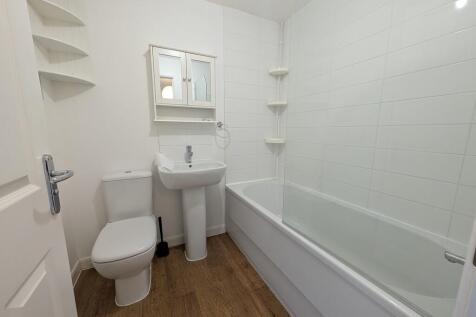 PXL_20251205_1038...