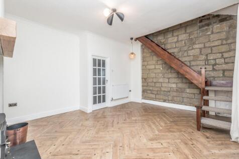 Living Room: