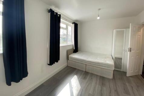 12 Sunningdale Avenue, Feltham, TW13 5JT