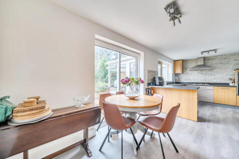 1389099-11-69496a...