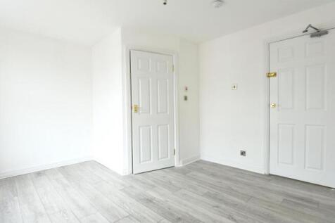 First Floor Front Bedroom